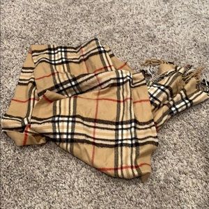 Burberry look alike scarf